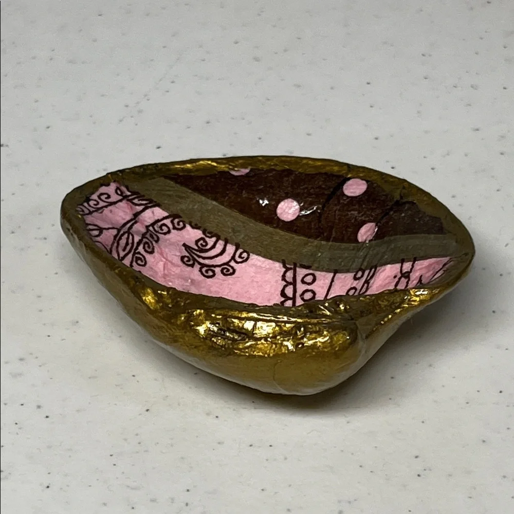 Pink and Gold Decorative Trinket Shell Dish
